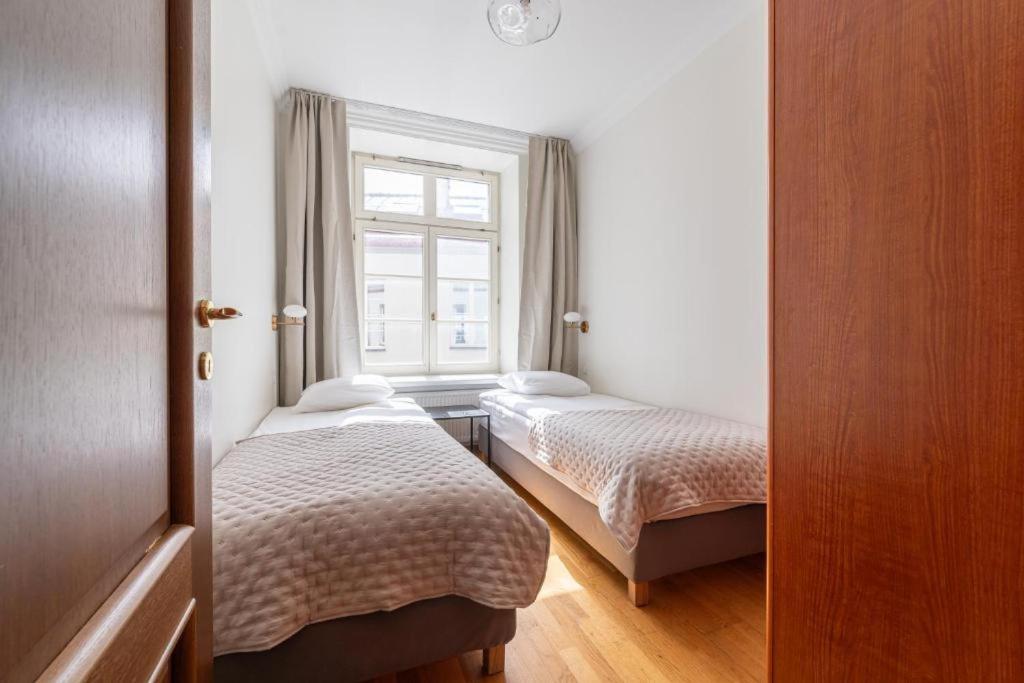 Old Town Square Residence Tallinn Ngoại thất bức ảnh