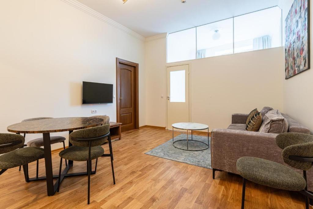 Old Town Square Residence Tallinn Ngoại thất bức ảnh