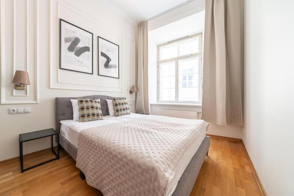 Old Town Square Residence Tallinn Ngoại thất bức ảnh
