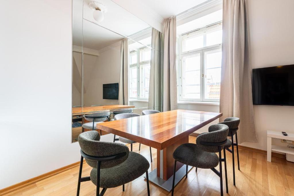 Old Town Square Residence Tallinn Ngoại thất bức ảnh